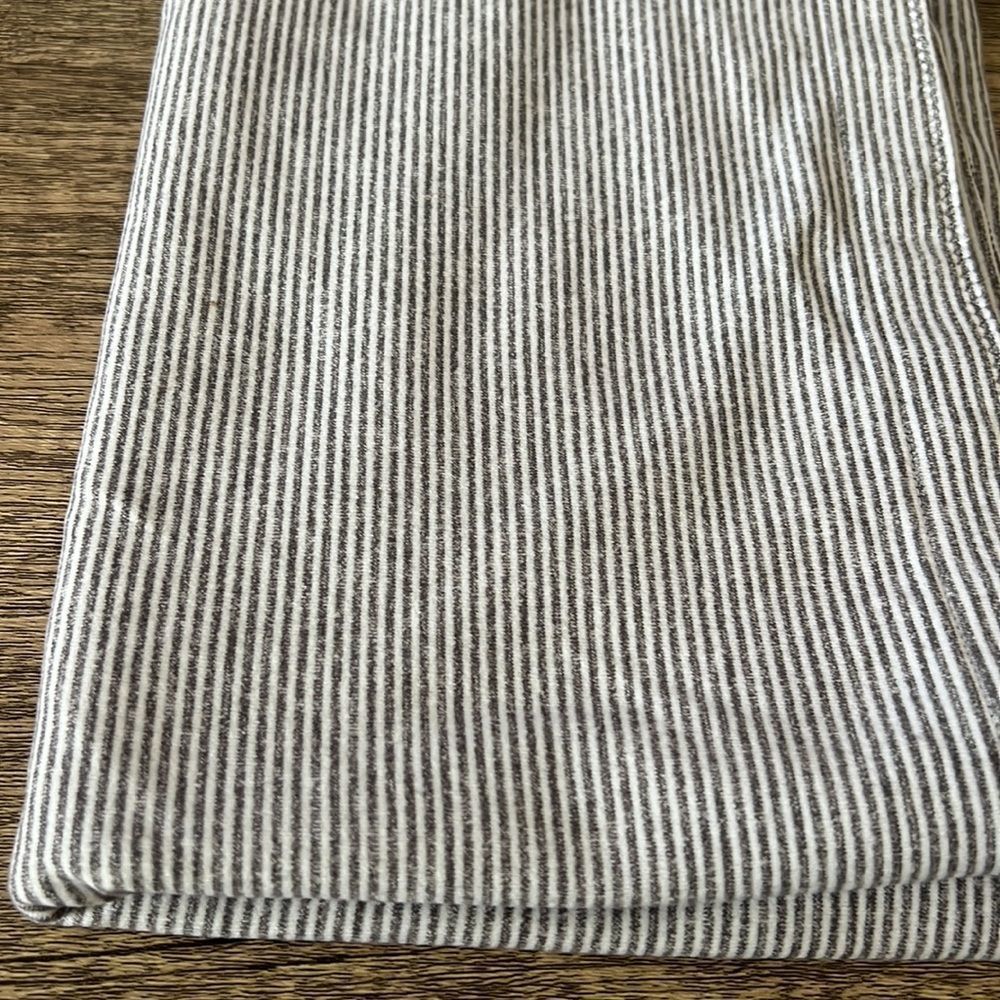 Lululemon Vinyasa Scarf - Picture 7 of 15